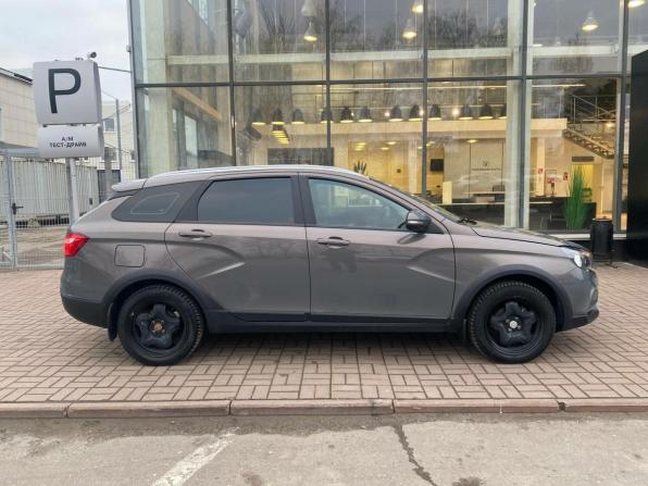 Lada (ВАЗ) Vesta I с пробегом 2022 года, цена 1 409 000 рублей, 47480 км, универсал, Автокод Объявления