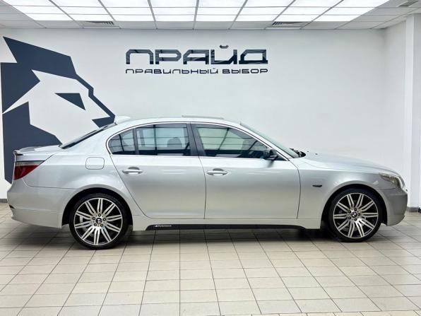 BMW 5 серии V (E60/E61) с пробегом 2004 года, цена 939 000 рублей, 379272 км, седан, Автокод Объявления