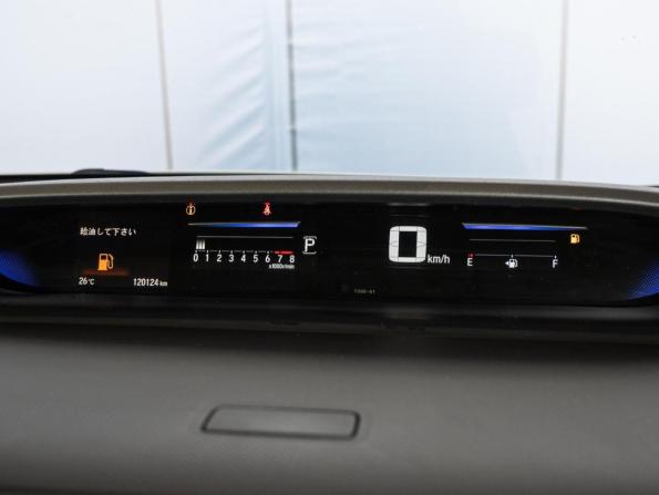 Honda Stepwgn V с пробегом 2016 года, цена 2 080 000 рублей, 120124 км, минивэн, Автокод Объявления