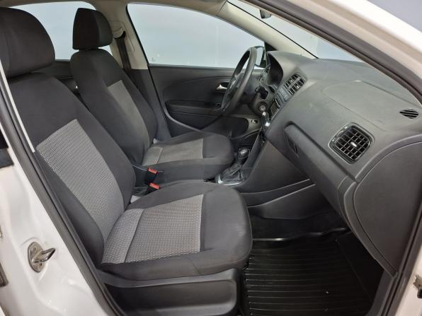 Volkswagen Polo V с пробегом 2012 года, цена 843 000 рублей, 75187 км, седан, Автокод Объявления