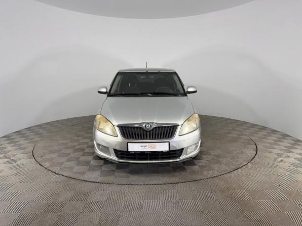 Skoda Fabia II Рестайлинг с пробегом 2011 года, цена 414 000 рублей, 299878 км, хэтчбек, Автокод Объявления