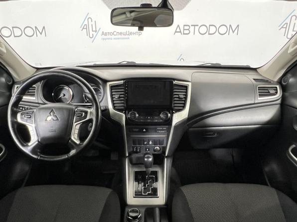 Mitsubishi L200 V Рестайлинг с пробегом 2018 года, цена 2 879 000 рублей, 157350 км, пикап, Автокод Объявления