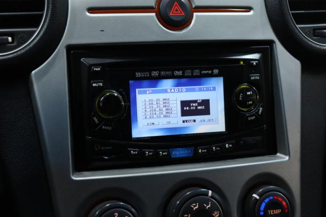 Kia Carens II (UN) с пробегом 2009 года, цена 630 000 рублей, 172048 км, минивэн, Автокод Объявления