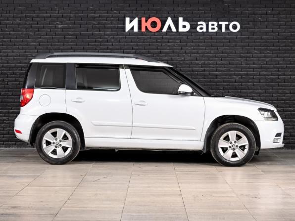 Skoda Yeti I Рестайлинг с пробегом 2014 года, цена 1 200 000 рублей, 181297 км, внедорожник, Автокод Объявления