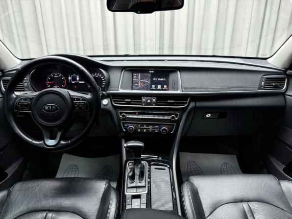 Kia Optima IV с пробегом 2018 года, цена 1 749 000 рублей, 187335 км, седан, Автокод Объявления