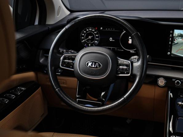 Kia Carnival IV с пробегом 2021 года, цена 3 900 000 рублей, 77980 км, минивэн, Автокод Объявления