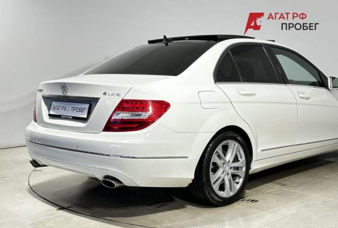 Mercedes-Benz C-Класс III (W204) Рестайлинг с пробегом 2013 года, цена 1 600 000 рублей, 297964 км, седан, Автокод Объявления