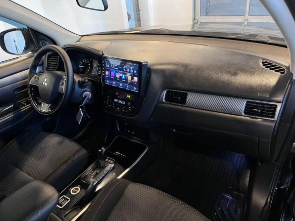 Mitsubishi Outlander III Рестайлинг 2 с пробегом 2017 года, цена 1 598 000 рублей, 269805 км, внедорожник, Автокод Объявления