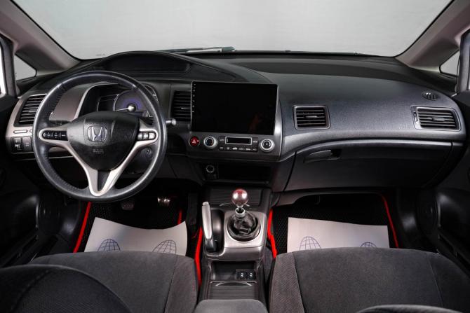 Honda Civic VIII Рестайлинг с пробегом 2010 года, цена 829 000 рублей, 258400 км, седан, Автокод Объявления