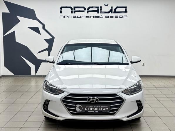 Hyundai Elantra VI (AD) с пробегом 2018 года, цена 1 590 000 рублей, 150000 км, седан, Автокод Объявления
