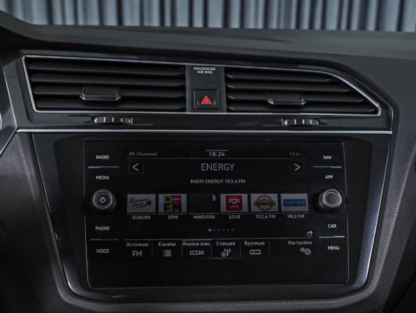 Volkswagen Tiguan II Рестайлинг с пробегом 2021 года, цена 3 239 000 рублей, 126103 км, внедорожник, Автокод Объявления
