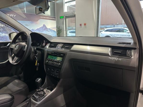Skoda Rapid I с пробегом 2014 года, цена 878 900 рублей, 143682 км, лифтбек, Автокод Объявления