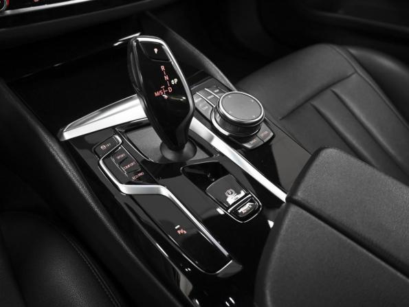 BMW 5 серии VII (G30/G31/G38) Рестайлинг с пробегом 2021 года, цена 3 348 070 рублей, 78721 км, седан, Автокод Объявления