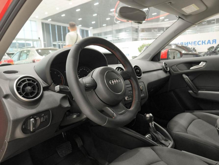 Audi A1 I (8X) Казань  - изображение 20