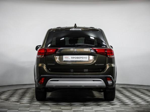 Mitsubishi Outlander III Рестайлинг 3 с пробегом 2020 года, цена 1 849 000 рублей, 182095 км, внедорожник, Автокод Объявления