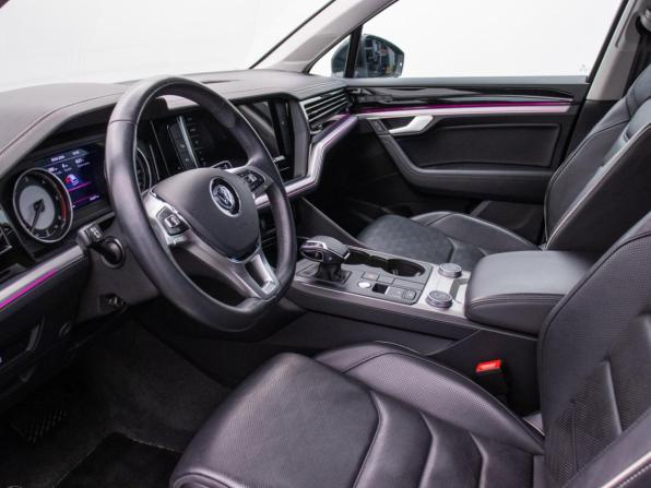 Volkswagen Touareg III с пробегом 2021 года, цена 6 521 000 рублей, 56606 км, внедорожник, Автокод Объявления