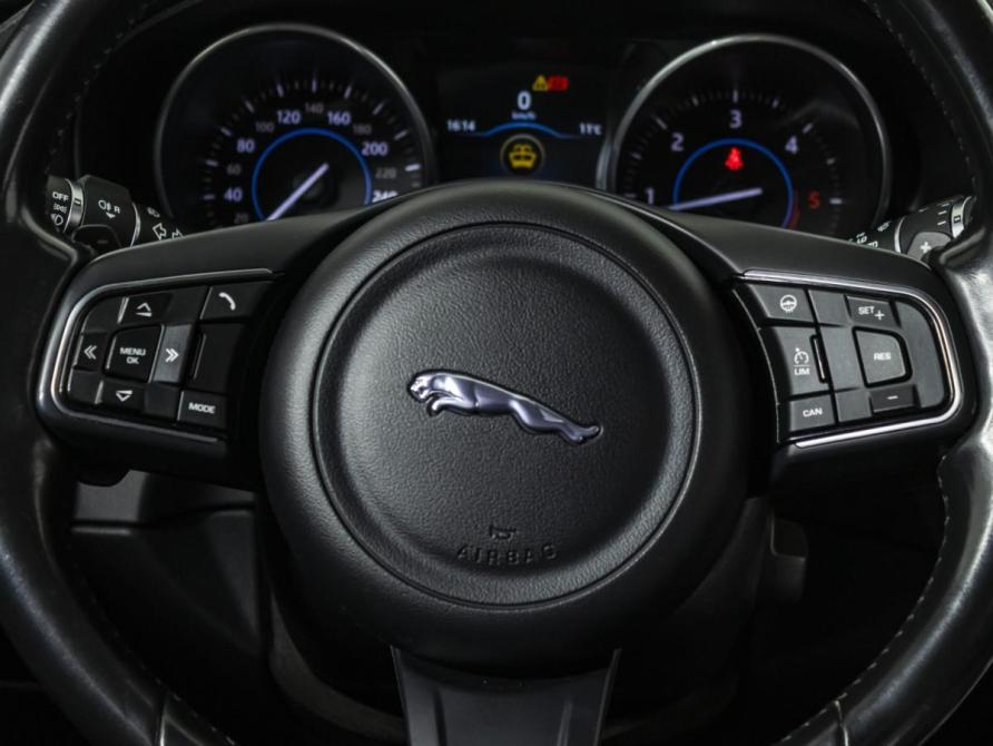 Jaguar XF II Москва  - изображение 11