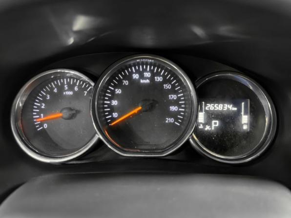Renault Logan II Рестайлинг с пробегом 2019 года, цена 580 000 рублей, 265000 км, седан, Автокод Объявления