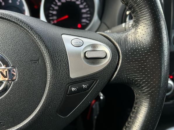 Nissan Juke I с пробегом 2011 года, цена 1 030 000 рублей, 112629 км, внедорожник, Автокод Объявления