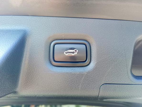 Hyundai Santa Fe IV Рестайлинг с пробегом 2021 года, цена 2 859 995 рублей, 140001 км, внедорожник, Автокод Объявления