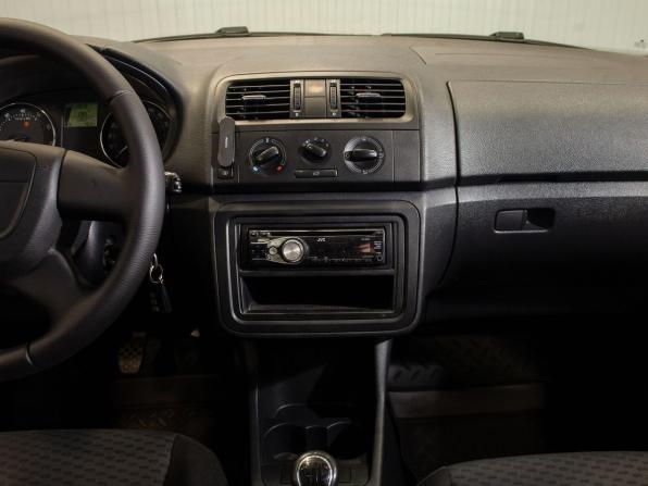 Skoda Fabia II Рестайлинг с пробегом 2011 года, цена 545 000 рублей, 136847 км, хэтчбек, Автокод Объявления