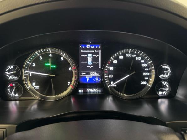 Lexus LX III Рестайлинг 2 с пробегом 2020 года, цена 8 600 000 рублей, 194245 км, внедорожник, Автокод Объявления
