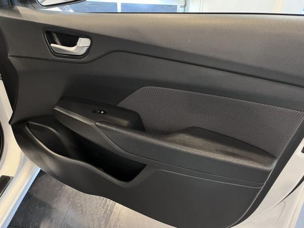 Hyundai Solaris II Рестайлинг с пробегом 2022 года, цена 1 700 000 рублей, 86046 км, седан, Автокод Объявления
