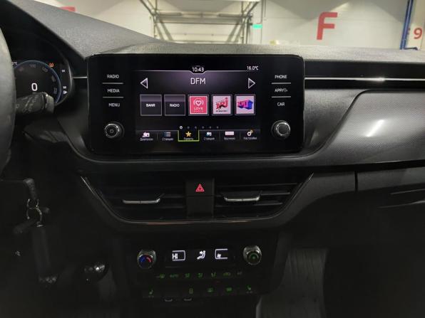 Skoda Rapid II с пробегом 2021 года, цена 1 649 000 рублей, 57301 км, лифтбек, Автокод Объявления