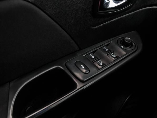 Renault Kaptur I с пробегом 2017 года, цена 1 366 000 рублей, 188994 км, внедорожник, Автокод Объявления