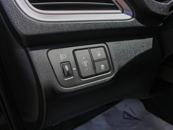 Hyundai Solaris II с пробегом 2019 года, цена 1 100 000 рублей, 192845 км, седан, Автокод Объявления
