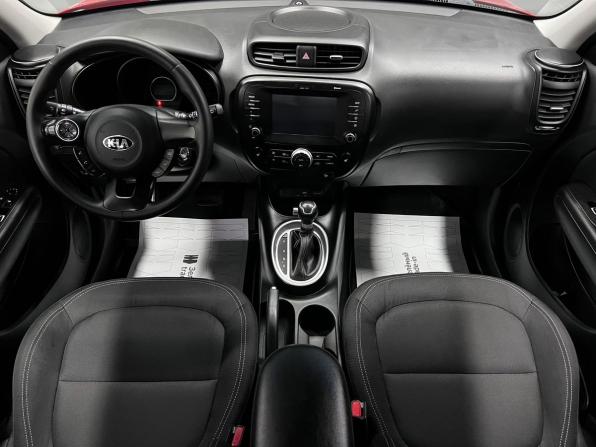 Kia Soul II Рестайлинг с пробегом 2017 года, цена 1 540 000 рублей, 136673 км, хэтчбек, Автокод Объявления