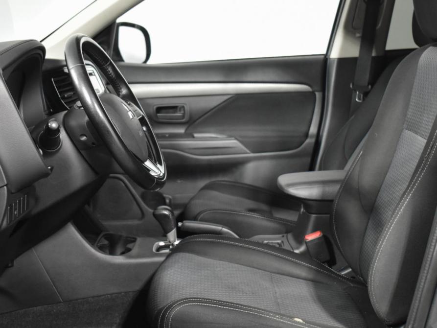 Mitsubishi Outlander III Рестайлинг 2 Санкт-Петербург  - изображение 11