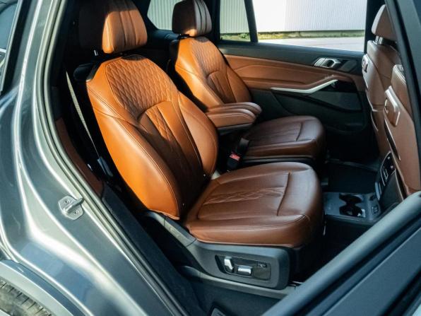 BMW X7 I (G07) Рестайлинг с пробегом 2023 года, цена 13 999 000 рублей, 26360 км, внедорожник, Автокод Объявления