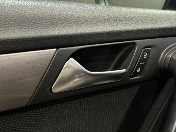 Volkswagen Passat B7 с пробегом 2013 года, цена 1 340 000 рублей, 160735 км, седан, Автокод Объявления