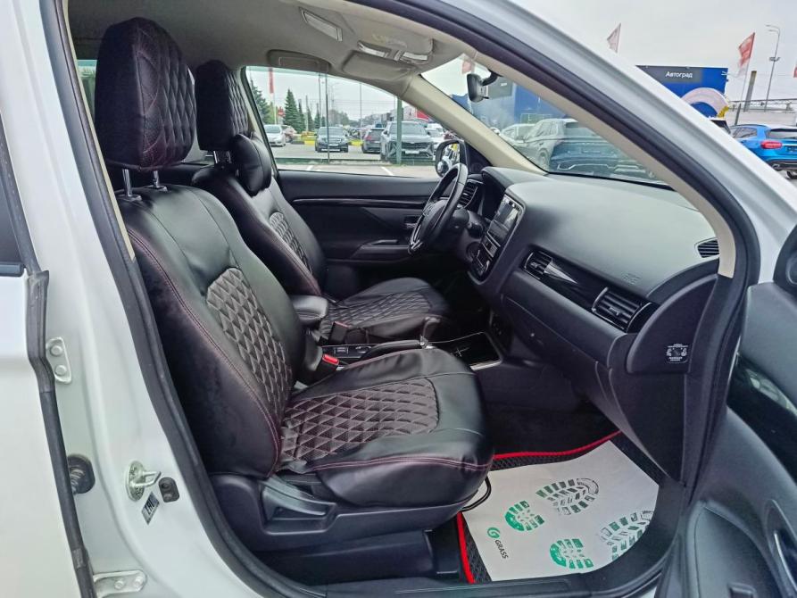 Mitsubishi Outlander III Рестайлинг 3 Тюмень  - изображение 13