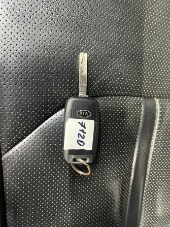 Kia Optima IV с пробегом 2018 года, цена 1 279 000 рублей, 208000 км, седан, Автокод Объявления