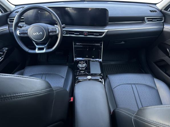 Kia K5 III с пробегом 2022 года, цена 2 800 000 рублей, 41112 км, седан, Автокод Объявления
