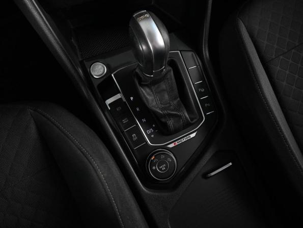 Volkswagen Tiguan II с пробегом 2017 года, цена 2 755 000 рублей, 172068 км, внедорожник, Автокод Объявления
