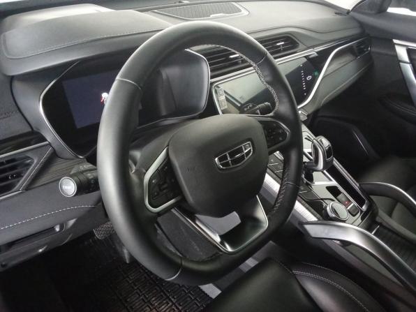 Geely Atlas Pro с пробегом 2024 года, цена 2 290 000 рублей, 16316 км, внедорожник, Автокод Объявления