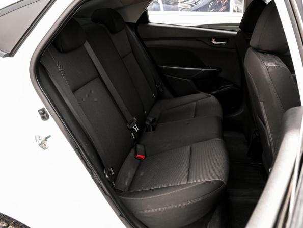 Hyundai Solaris II с пробегом 2019 года, цена 939 400 рублей, 220049 км, седан, Автокод Объявления