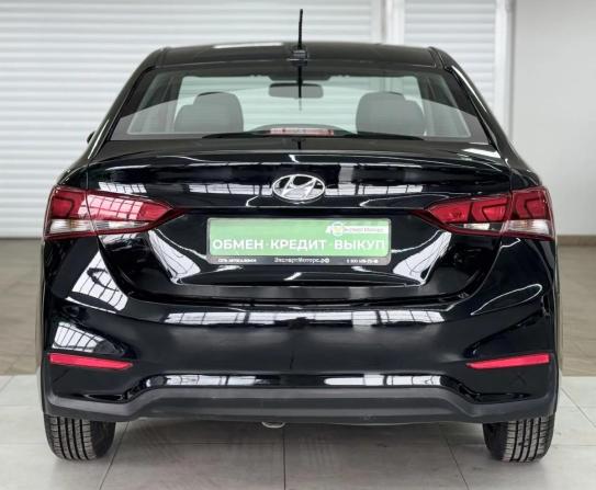 Hyundai Solaris II с пробегом 2017 года, цена 1 339 000 рублей, 74500 км, седан, Автокод Объявления