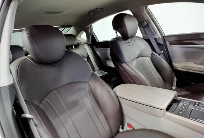 Hyundai Genesis II с пробегом 2015 года, цена 1 785 000 рублей, 183935 км, седан, Автокод Объявления