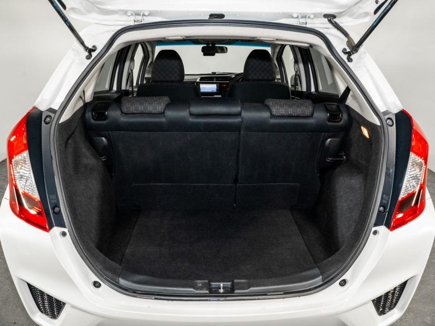 Honda Fit III Рестайлинг Иркутск  - изображение 18