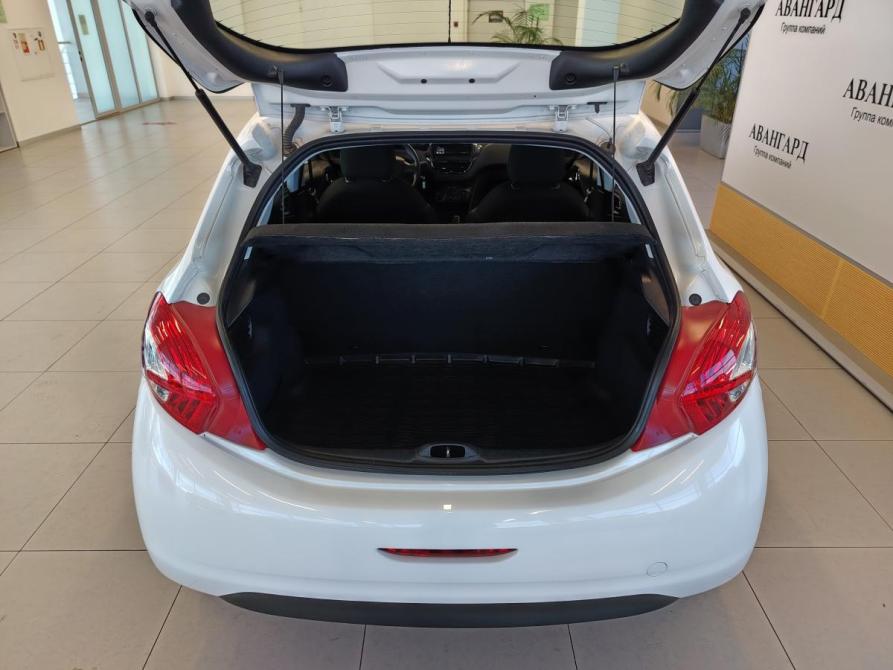Peugeot 208 I Санкт-Петербург  - изображение 5