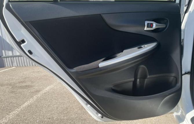 Toyota Corolla X (E140 E150) Рестайлинг с пробегом 2013 года, цена 949 000 рублей, 289375 км, седан, Автокод Объявления