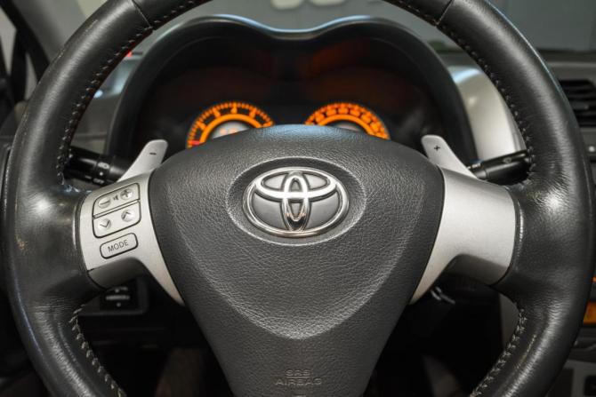 Toyota Corolla X (E140 E150) с пробегом 2008 года, цена 990 000 рублей, 124941 км, седан, Автокод Объявления