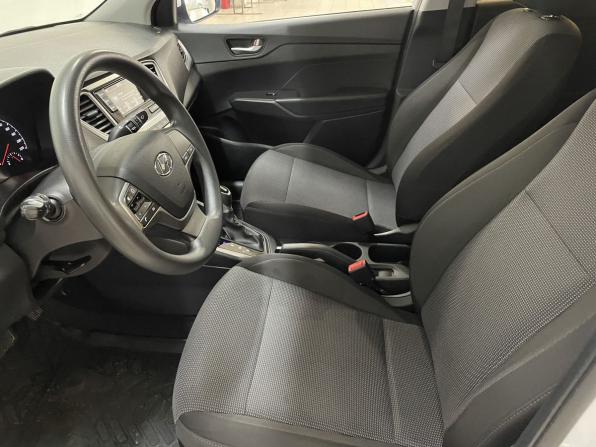 Hyundai Solaris II Рестайлинг с пробегом 2021 года, цена 1 625 000 рублей, 120931 км, седан, Автокод Объявления
