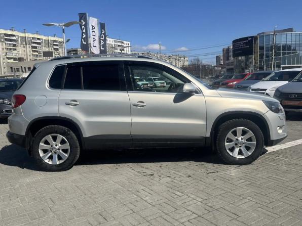 Volkswagen Tiguan I с пробегом 2011 года, цена 895 000 рублей, 206000 км, внедорожник, Автокод Объявления