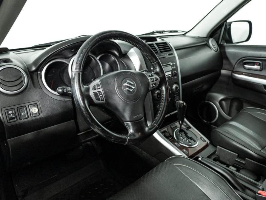 Suzuki Grand Vitara II Рестайлинг Санкт-Петербург  - изображение 11
