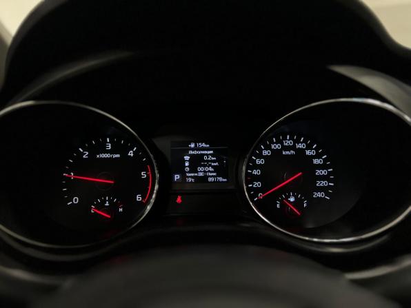 Kia Carnival III с пробегом 2020 года, цена 2 685 000 рублей, 89145 км, минивэн, Автокод Объявления